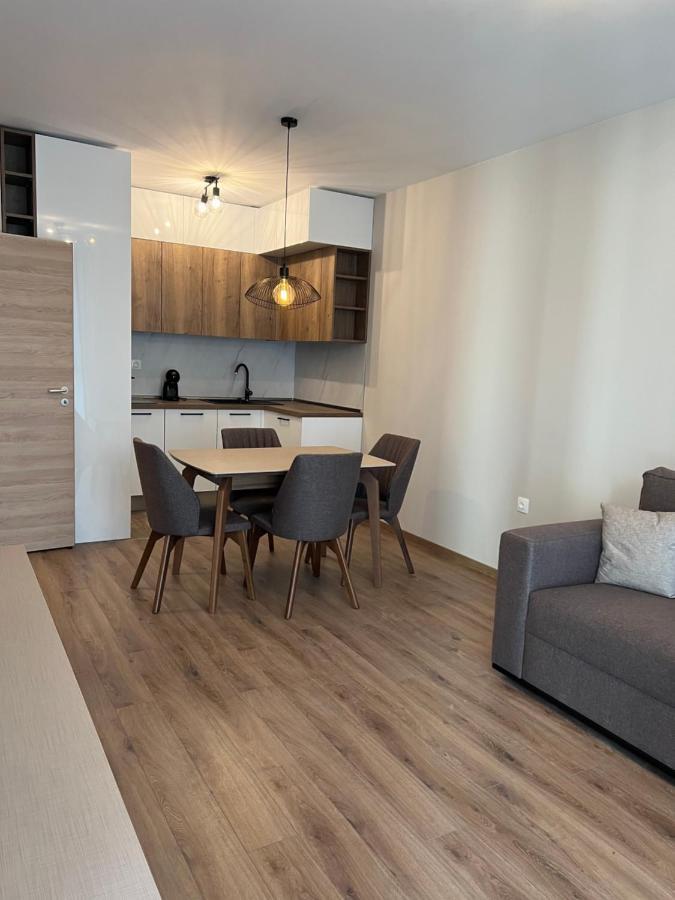Luxe Sea Apartment Saints Constantine and Helena Bagian luar foto
