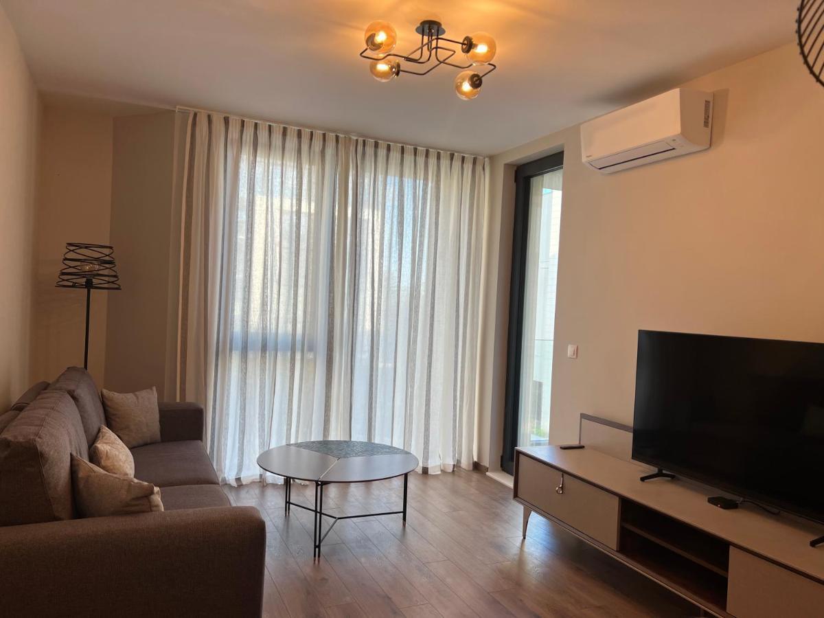 Luxe Sea Apartment Saints Constantine and Helena Bagian luar foto
