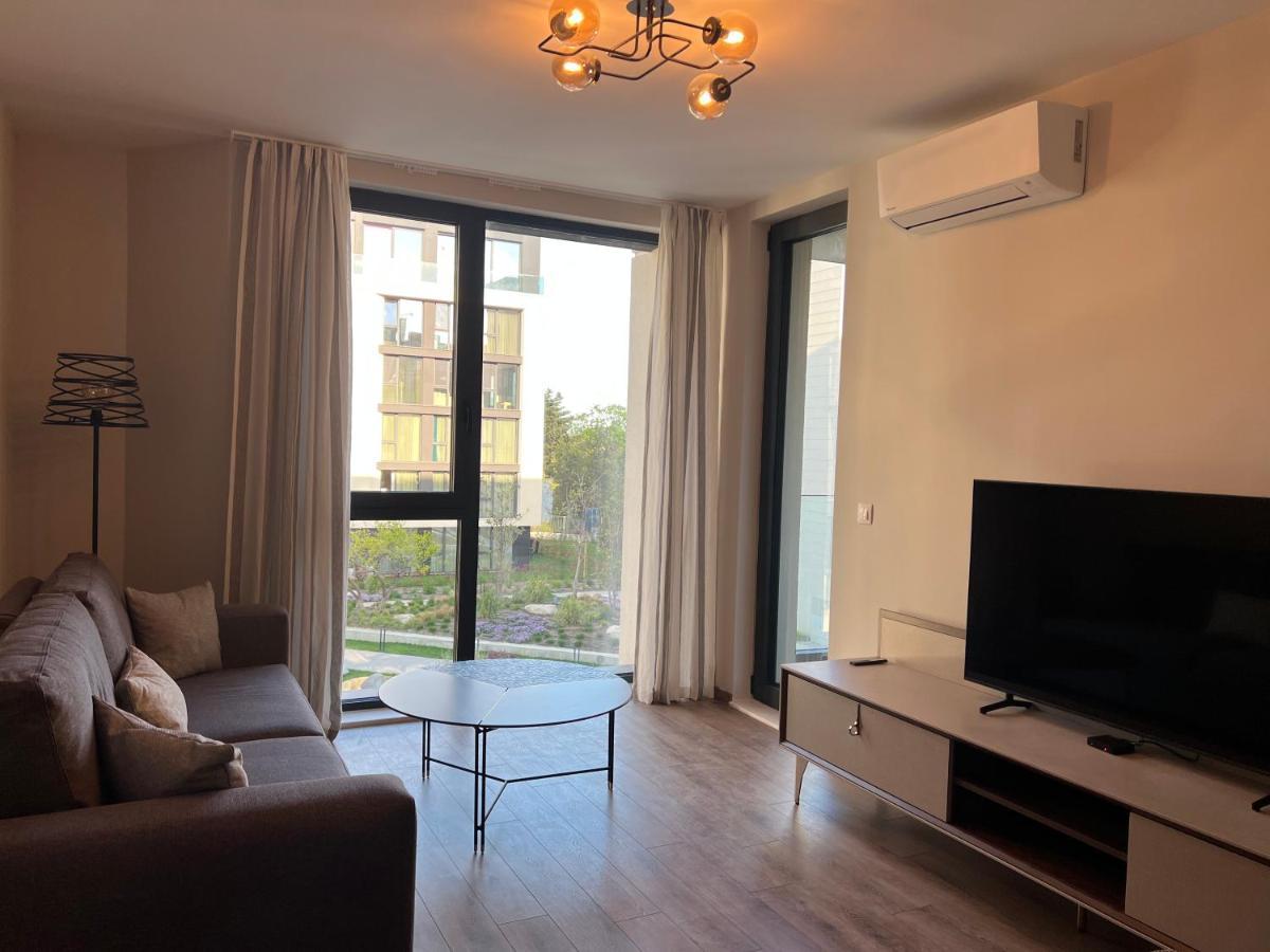 Luxe Sea Apartment Saints Constantine and Helena Bagian luar foto