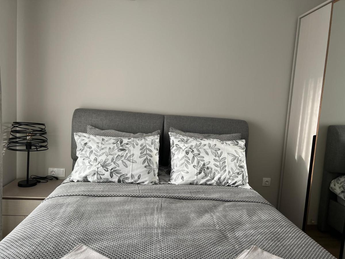 Luxe Sea Apartment Saints Constantine and Helena Bagian luar foto